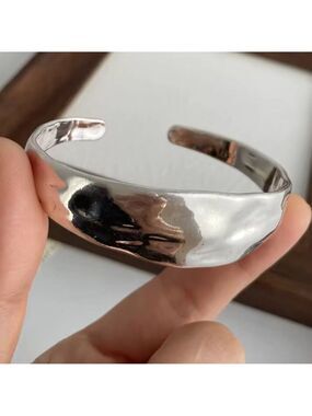 925 Silver Hammered Cuff #1550
